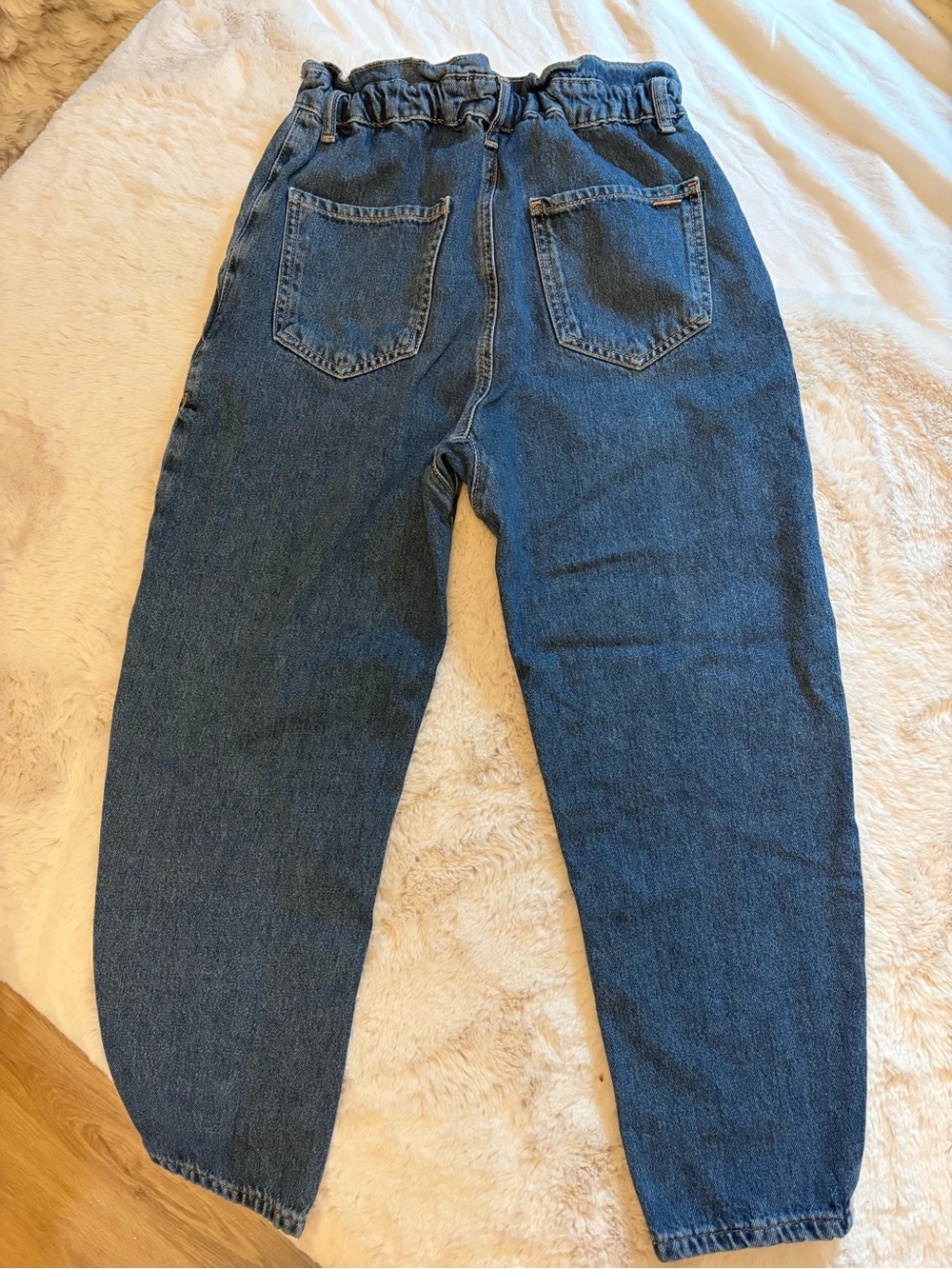 ZARA | Dark Blue Paperbag Cropped Jeans - Picture 4 of 5